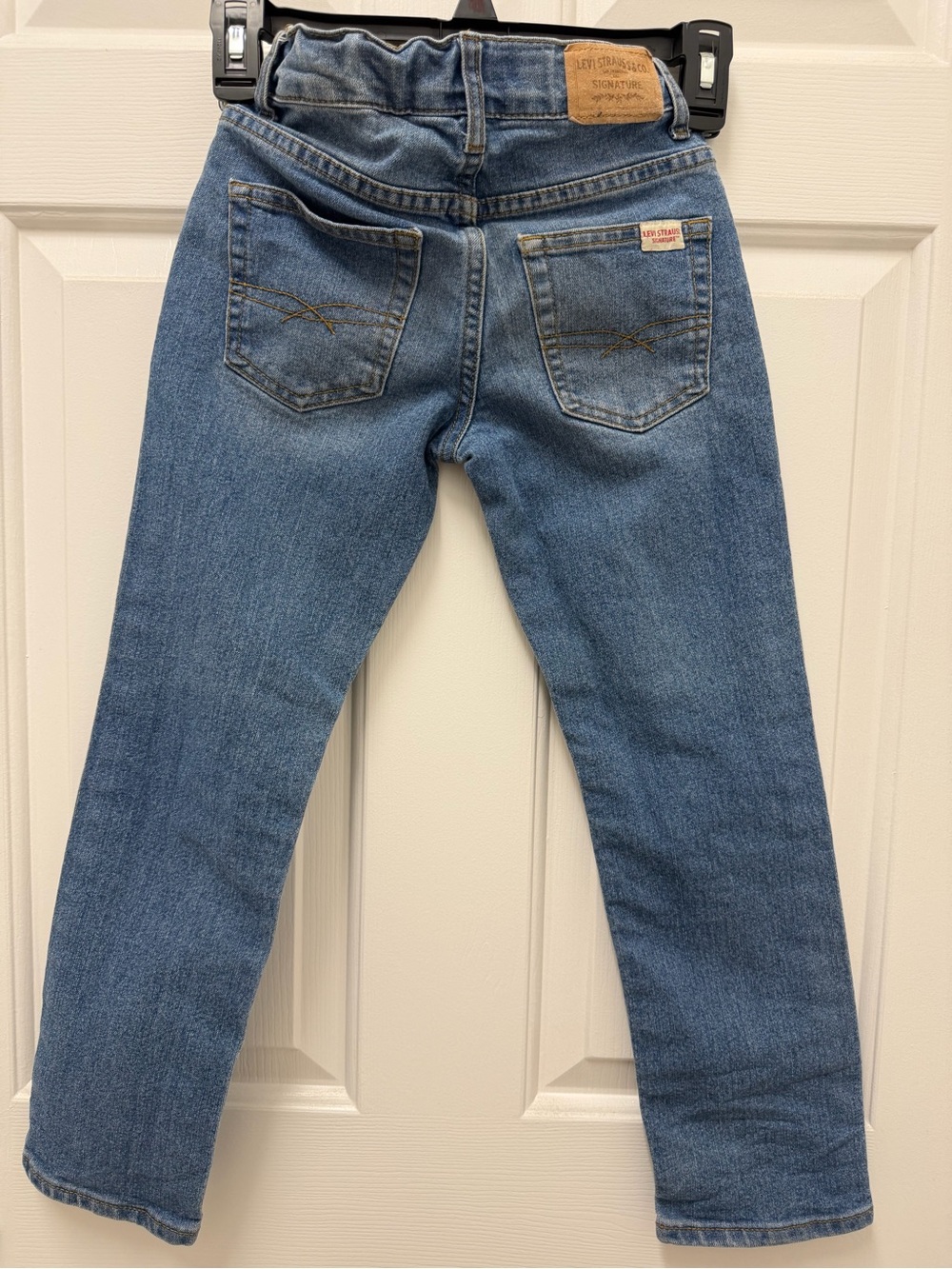 Levi's Signature Slim Boy’s Blue Straight Jeans - Picture 2 of 3